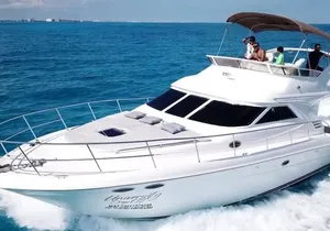 Rent a Private 46ft Yacht in Cancun