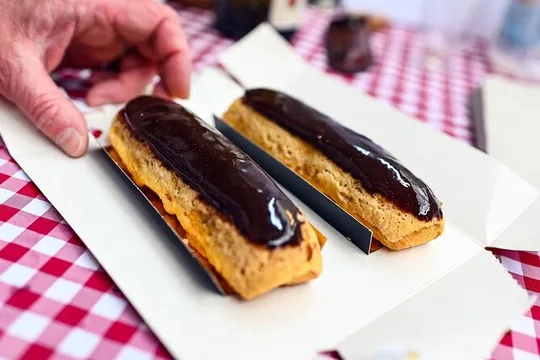 Paris Montmartre Chocolates and Pastry Private Food Tour