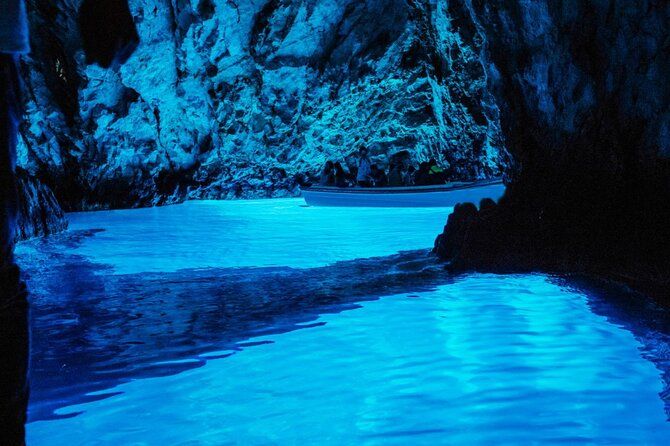 Full-Day Tour in Blue Cave and 5 Islands - All included