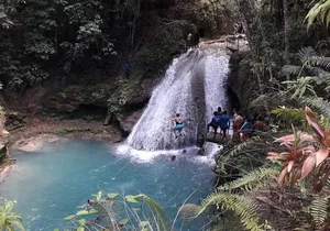 Ocho Rios River Tour: Blue Hole, Dunn's River and Tubing