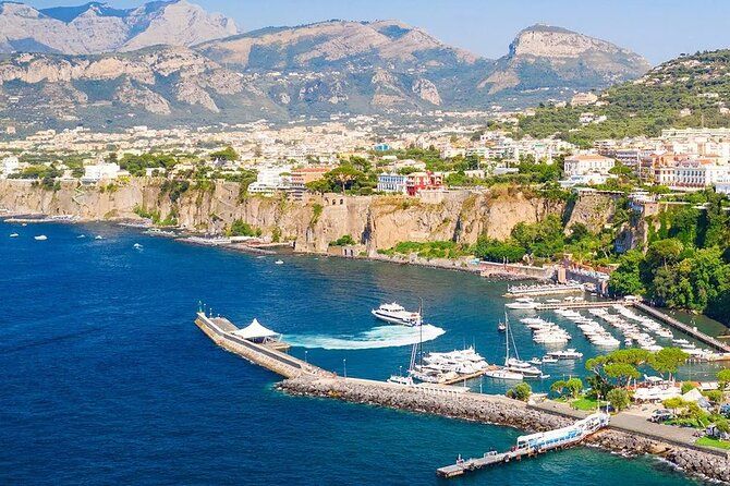 Shuttle service from Sorrento to Napoli Airport/Train Station