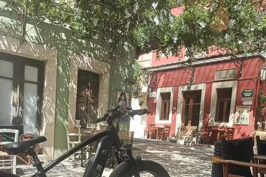 Full Day - Ecobike - Discover old villages & Wine tasting