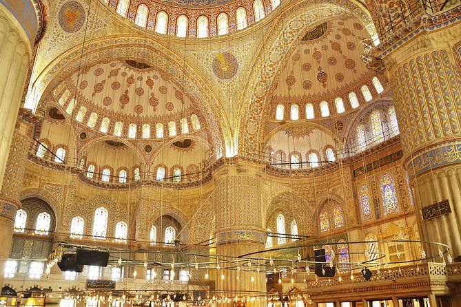 Istanbul Byzantine and Ottoman Tour: Hagia Sophia, Topkapi Palace, Blue Mosque and Grand Bazaar