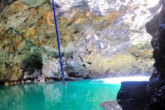 Blue Hole Mineral Spring and Rick's Cafe