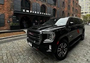 Black SUV Transfer From or To JFK, LGA, EWR - All Fees Included