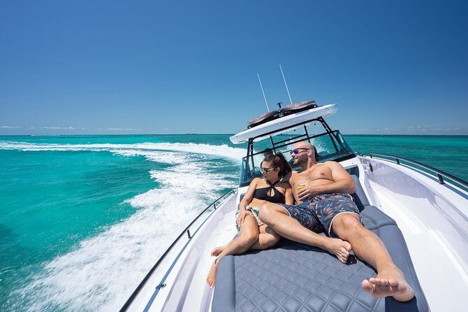 Full-day Private Tour in Turks and Caicos in a Luxury Axopar