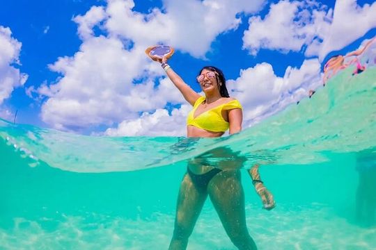 Cozumel & Isla Mujeres Catamaran in 2 days from Playa del Carmen