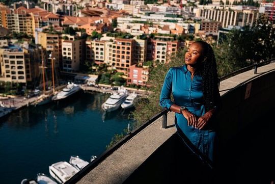 Private Photoshoot with a Professional Photographer in Cannes