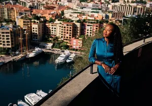 Private Photoshoot with a Professional Photographer in Cannes