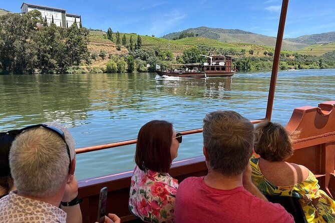 Half-Day Douro Valley Tour with River Cruise and Winery Lunch
