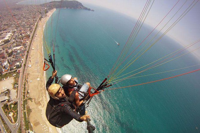 Alanya: Tandem Paragliding Experience Over Cleopatra Beach