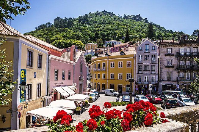 Private Tour: The Mystical, Magical, Medieval Town of Sintra with tickets and lunch