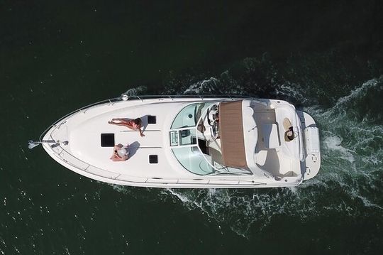 Cancun Bay Private 2-Hour on a Luxury Yacht