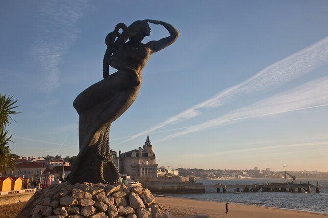 Cascais: Glamour and Decay by The Lisbon Coastline - Private Tour