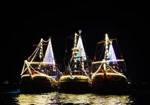 Amazing pirate dinner in Cancun, you must be here!