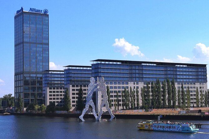 Berlin East Side Tour 2.5 hour cruise with commentary