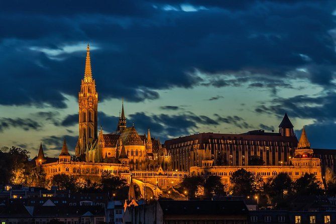 Private Budapest City Tour by Car