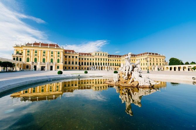 Skip-the-Line Schonbrunn Palace Guided Tour and Vienna Historical City Tour