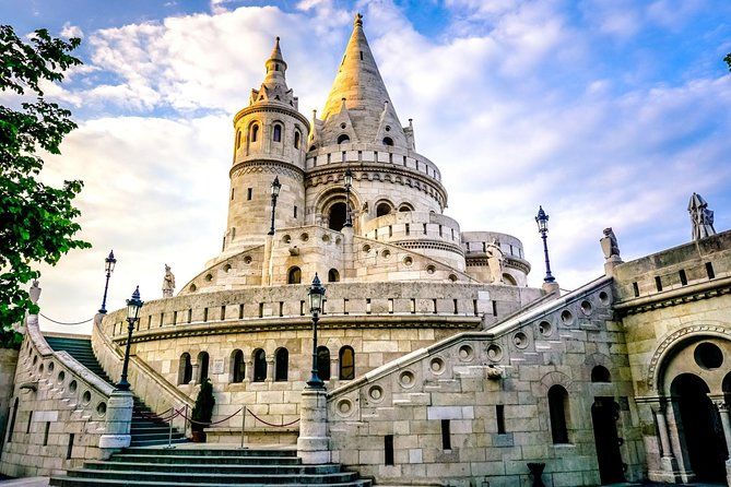 Full Day Private Budapest City Tour With Lunch and Cruise option