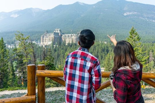 Rockies Western Canada Iconic Sites Tour