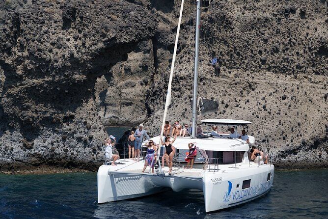 Luxury Caldera Cruise with a rich BBQ meal and drinks!