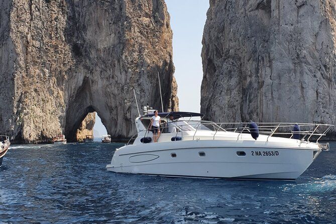 Private Cruise around Capri - yacht 40'