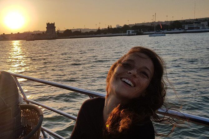 Private Sailboat Cruise with Barbecue and Drinks