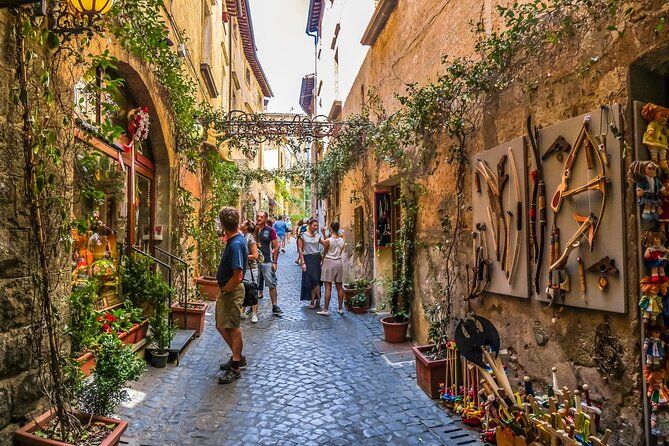 Heart of Italy Day Trip: Visit Perugia and Assisi from Florence