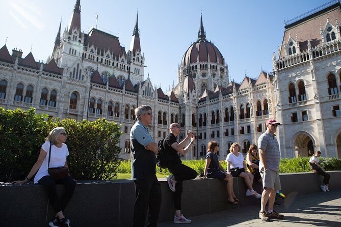 Budapest's Greatest Hits - Full Day Tour with Lunch & Metro Pass