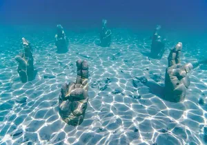 Top Isla Mujeres Catamaran Tour with Snorkel Open Bar and Buffet lunch