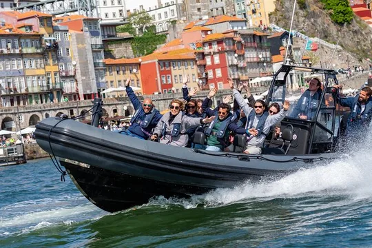 Porto: Exciting 6 Bridges Speedboat Tour on Douro River