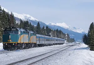 6 Day Winter Semi-Guided Tour VIA Rail from Vancouver to Calgary