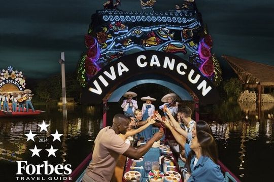 Xoximilco: Boat Fiesta Tour, Tasting, Tequila Bar and Transport