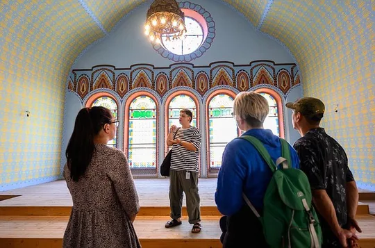 Budapest Jewish Heritage Memorial Walking Tour & Synagogue Entry