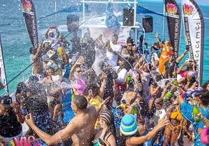 Boat party in Cancun