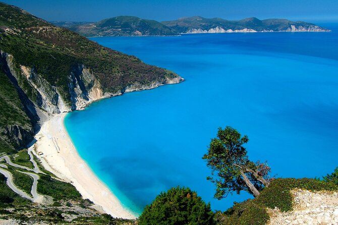 Kefalonia: Lixouri, Myrtos,Melissani & Wine Tasting Full-Day Tour