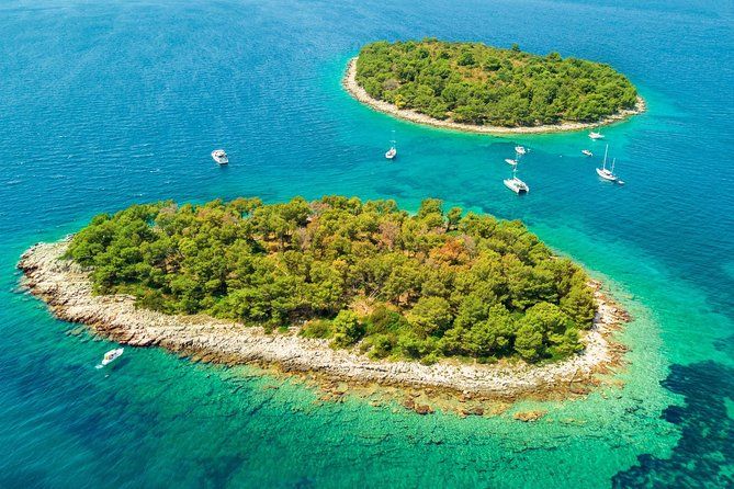Blue Lagoon & Maslinica Half Day Small Group Tour from Trogir