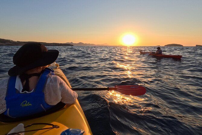 Romantic Sunset Kayaking Tour in Papafragas Cave, Milos