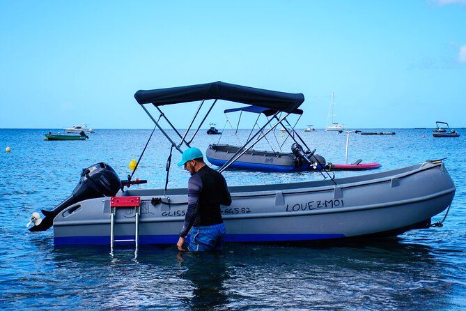Boat rental from boiling in deshaies in Guadeloupe