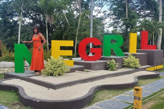 Seven Miles Beach in Negril and Ricks Cafe from Montego Bay