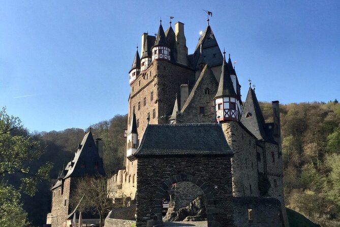 Private Tour of Berg Eltz and Mosel with Lunch Included