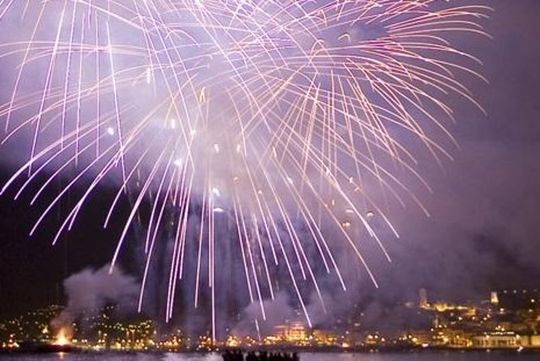 Summer Fireworks and Dinner Catamaran Cruise from Cannes