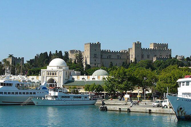 Private Half Day Guided Tour to Rhodes New and Old Town
