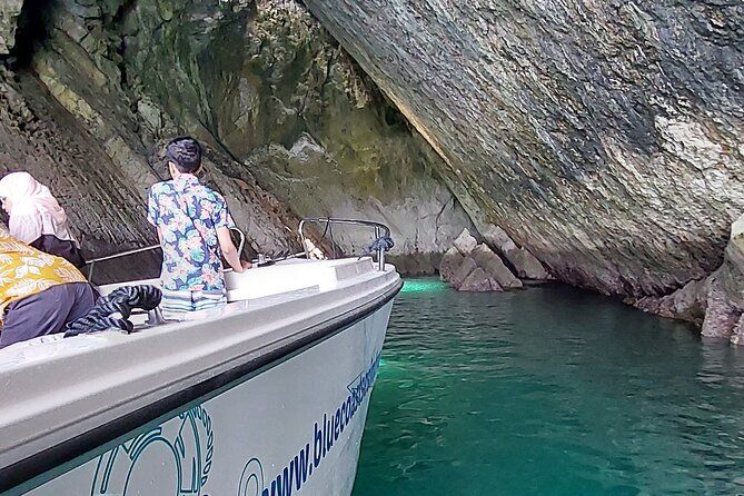 Boat Trip to Secret Bays and Beaches with Snorkeling