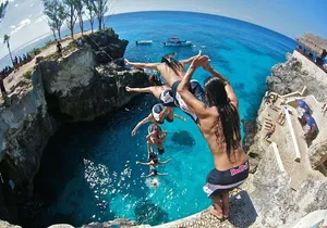 4. Negril Full-Day Guided / Sunset Tours 7miles Beach Blue Hole & Ricks Café
