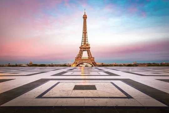 Eiffel Tower Summit with Reserved Access by Elevator