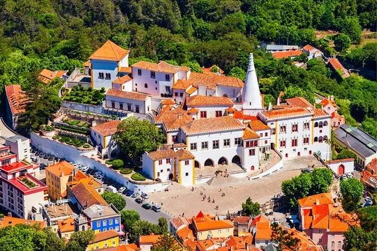 Sintra Scavenger Hunt & Highlights Self-Guided Walking Tour
