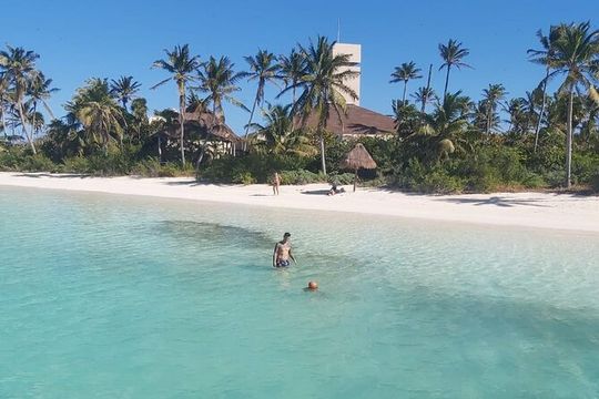 Full Day Tour to Isla Contoy and Isla Mujeres from Cancun