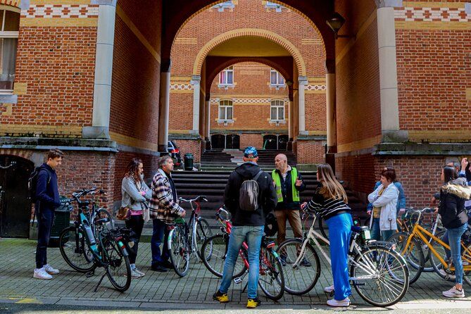Brussels bike tour: Discover Highlights & Hidden Gems
