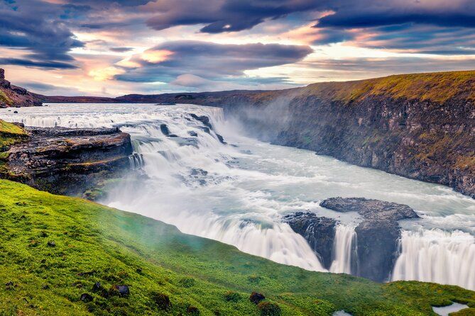 Private Golden Circle and Friðheimar Farm Lunch (Up to 7pax)
